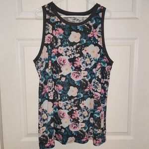**2 for $20** TORRID VINTAGE TRI-BLEND JERSEY MULTI FLORAL BLACK CREW NECK TANK